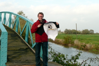mxttie with one of the shirts at the river Ijzer/Yser in Belguim.